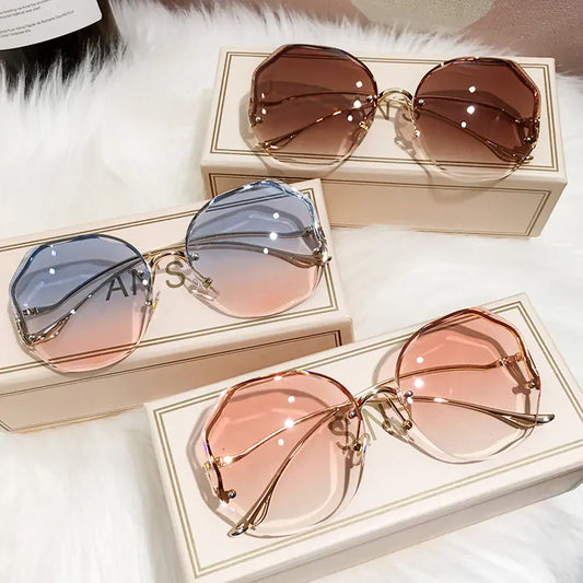 Lunettes de soleil à verres coupés